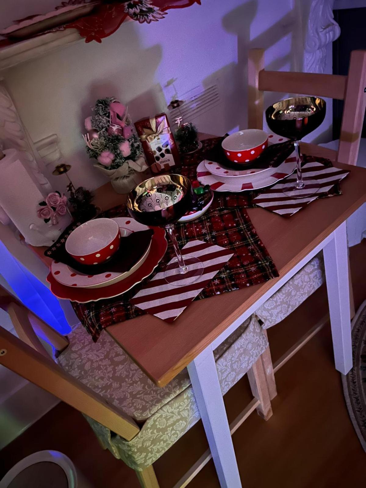 Apartment Flat In The Center Of 8 *